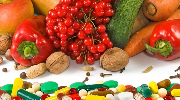 Früchte, Gemüse und Tabletten