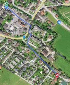 Fussweg von der Haltestelle zum Eulenhof